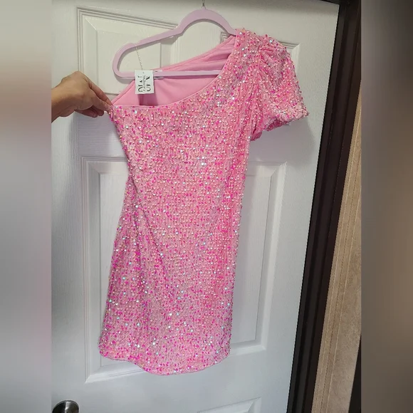 One-Shoulder Pink Sequin Mini Dress - Picture 3 of 7